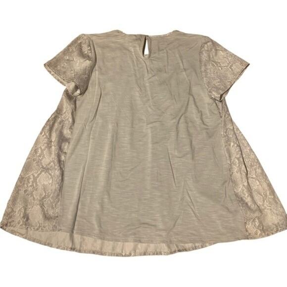 Dolan Left Coast Anthropologie Blouse Top Snake Print Pilar Pleated Size Small - Picture 5 of 9